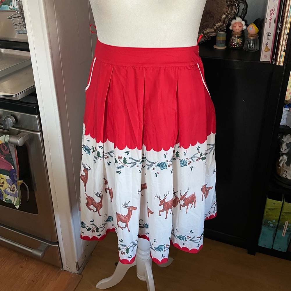 COPY - Lindy bop xl uk16 us 12 reindeer box plea skirt with pockets only worn o…